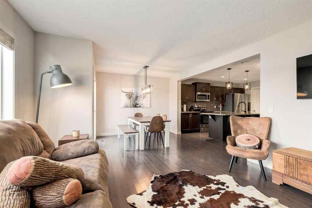 MLS® A2252157 - 298 River Heights Crescent  in River Heights Cochrane, Residential