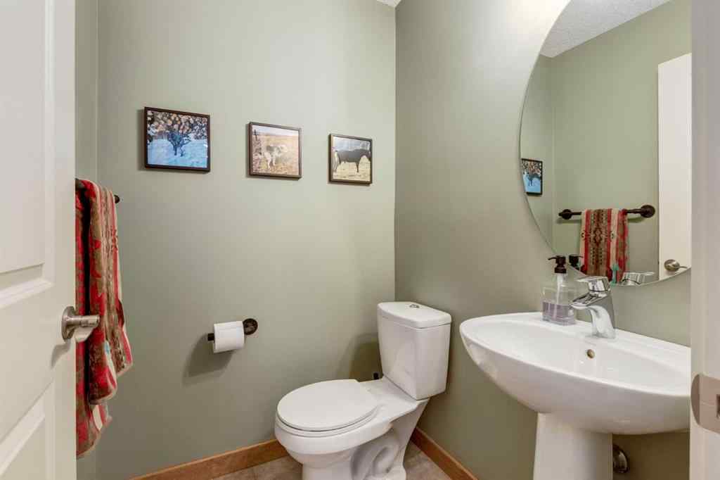 MLS® A2252157 - 298 River Heights Crescent  in River Heights Cochrane, Residential