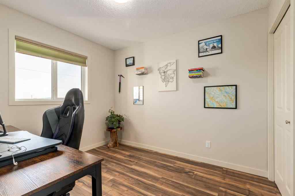 MLS® A2252157 - 298 River Heights Crescent  in River Heights Cochrane, Residential