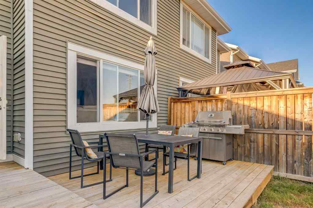 MLS® A2252157 - 298 River Heights Crescent  in River Heights Cochrane, Residential