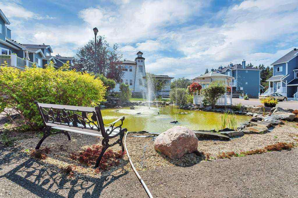 MLS® A2252159 - Unit #201 5220 50A Avenue  in Downtown Sylvan Lake, Residential