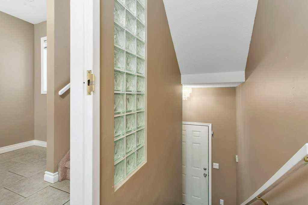 MLS® A2252159 - Unit #201 5220 50A Avenue  in Downtown Sylvan Lake, Residential