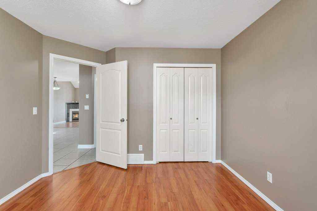 MLS® A2252159 - Unit #201 5220 50A Avenue  in Downtown Sylvan Lake, Residential