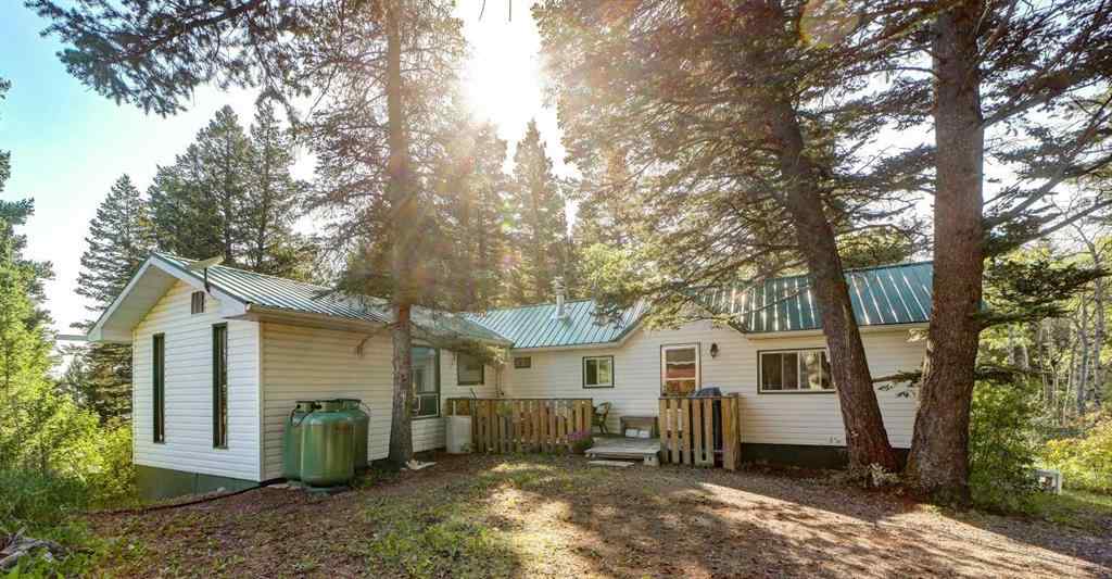 MLS® A2252162 - 48 Lee Lake Road  in NONE Rural Pincher Creek No. 9, M.D. of, Residential