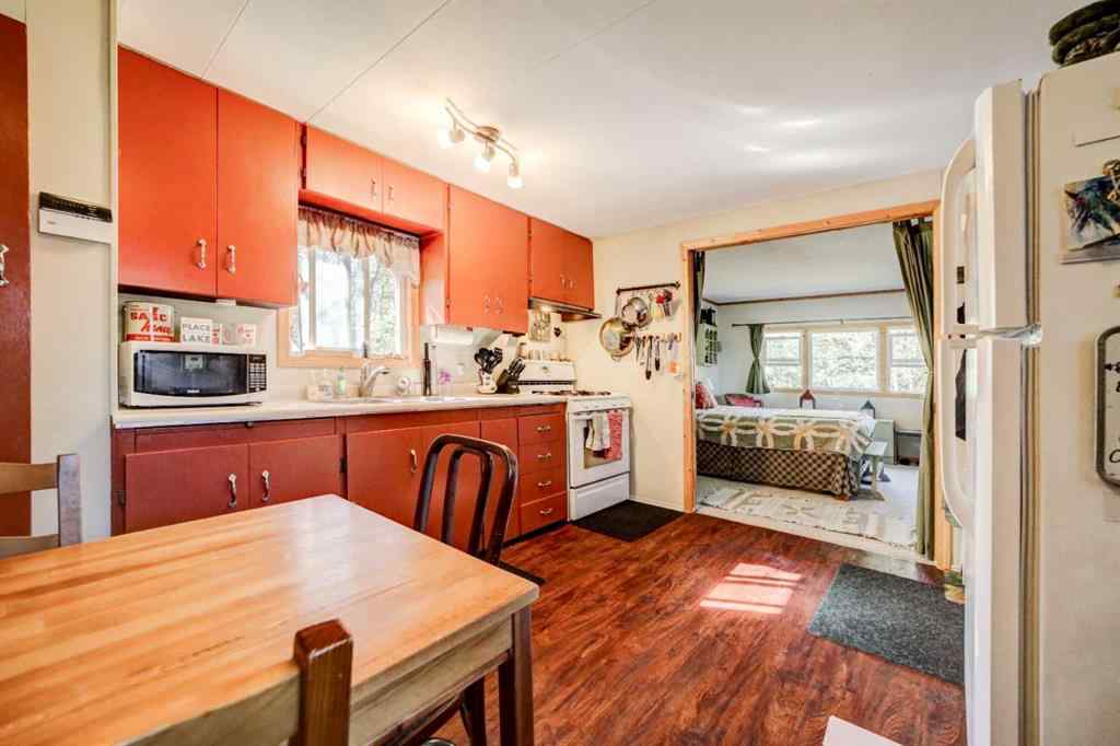 MLS® A2252162 - 48 Lee Lake Road  in NONE Rural Pincher Creek No. 9, M.D. of, Residential