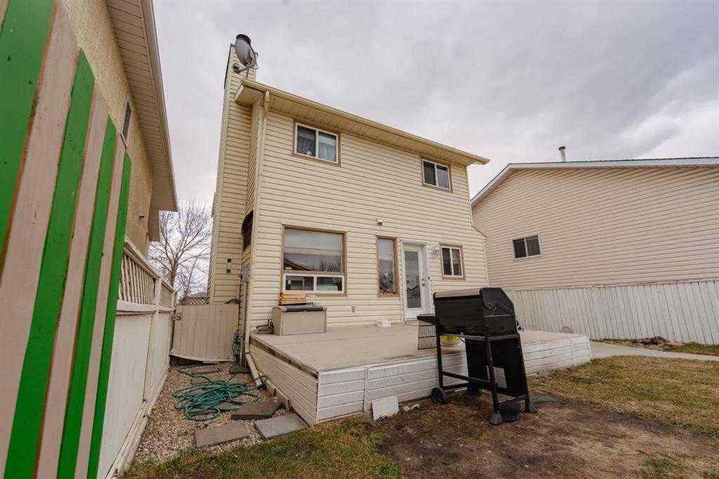 MLS® A2252167 - 24 Laguna Close NE in Monterey Park Calgary, Residential