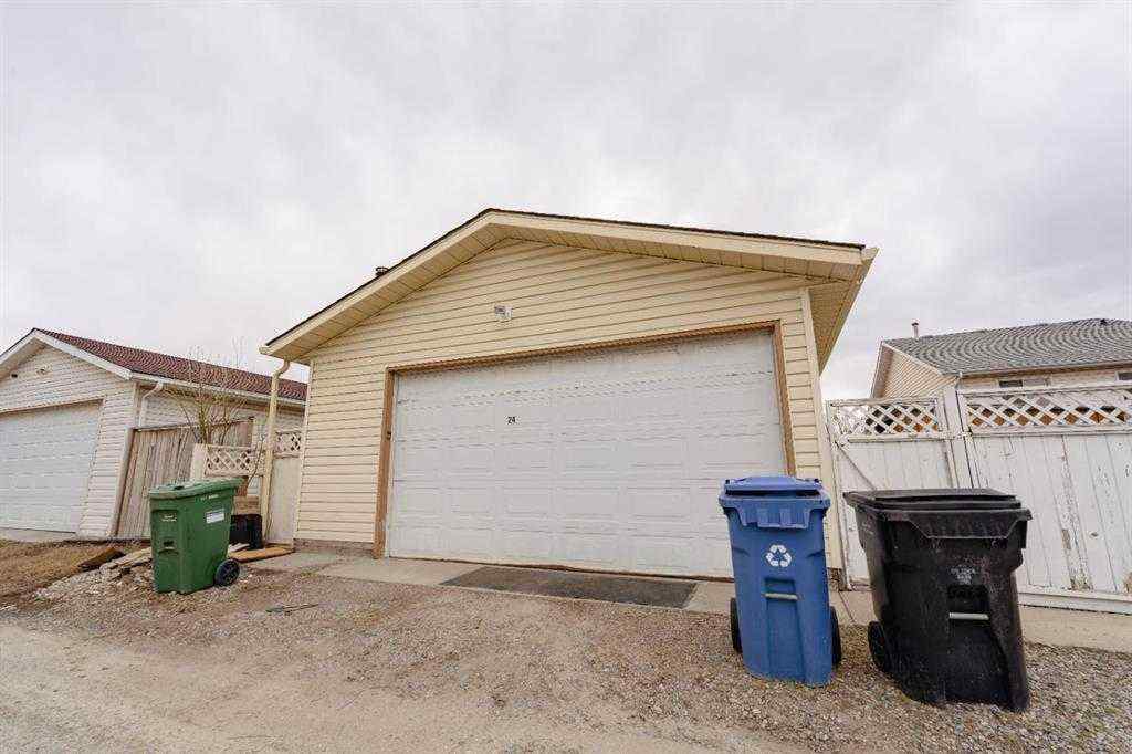 MLS® A2252167 - 24 Laguna Close NE in Monterey Park Calgary, Residential