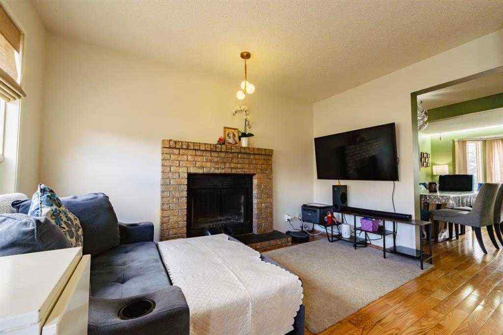 MLS® A2252167 - 24 Laguna Close NE in Monterey Park Calgary, Residential