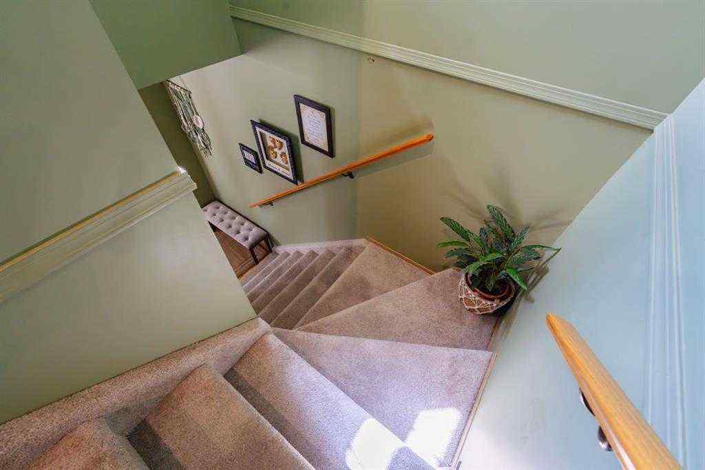 MLS® A2252167 - 24 Laguna Close NE in Monterey Park Calgary, Residential