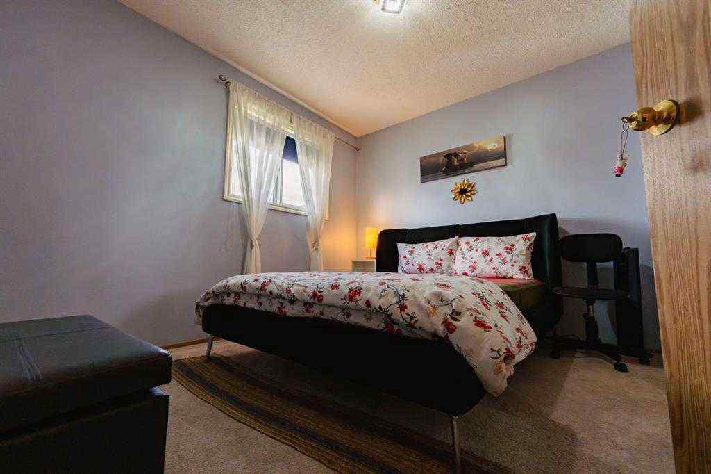 MLS® A2252167 - 24 Laguna Close NE in Monterey Park Calgary, Residential