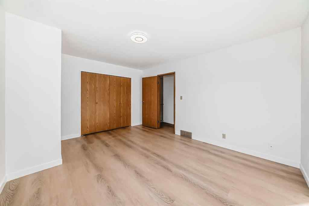 MLS® A2252173 - 7352 59 Avenue  in Glendale Park Estates Red Deer, Residential