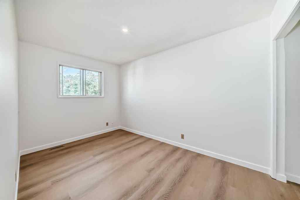MLS® A2252173 - 7352 59 Avenue  in Glendale Park Estates Red Deer, Residential