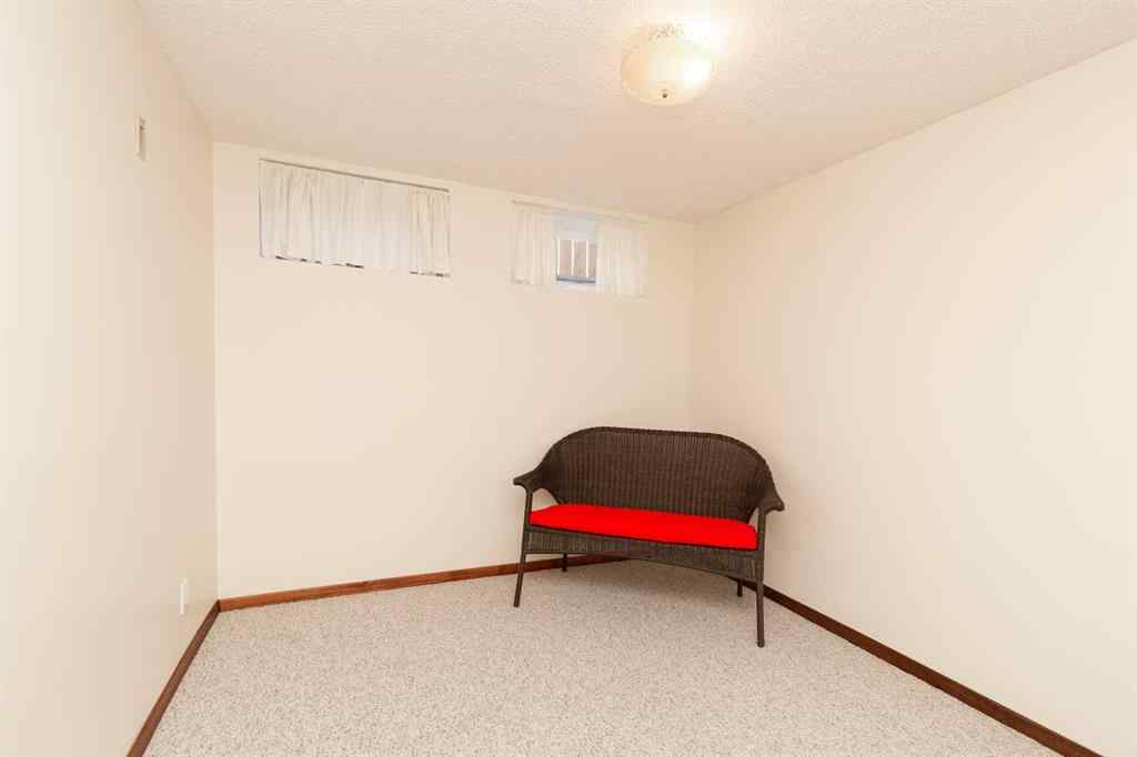 MLS® A2252174 - 1306 29 Street S in Lakeview Lethbridge, Residential