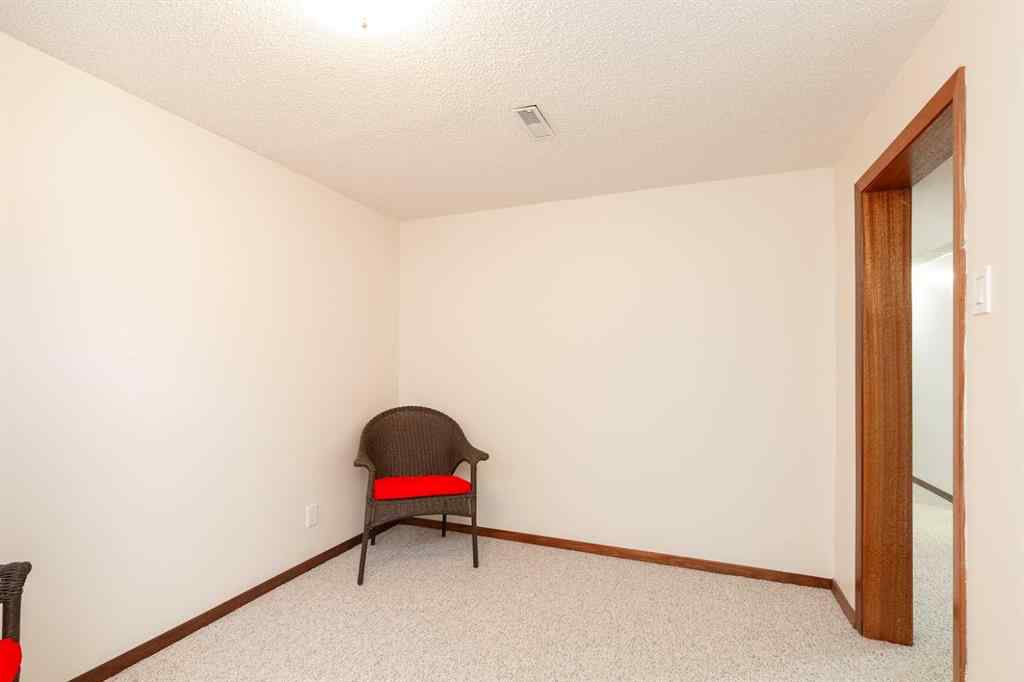 MLS® A2252174 - 1306 29 Street S in Lakeview Lethbridge, Residential