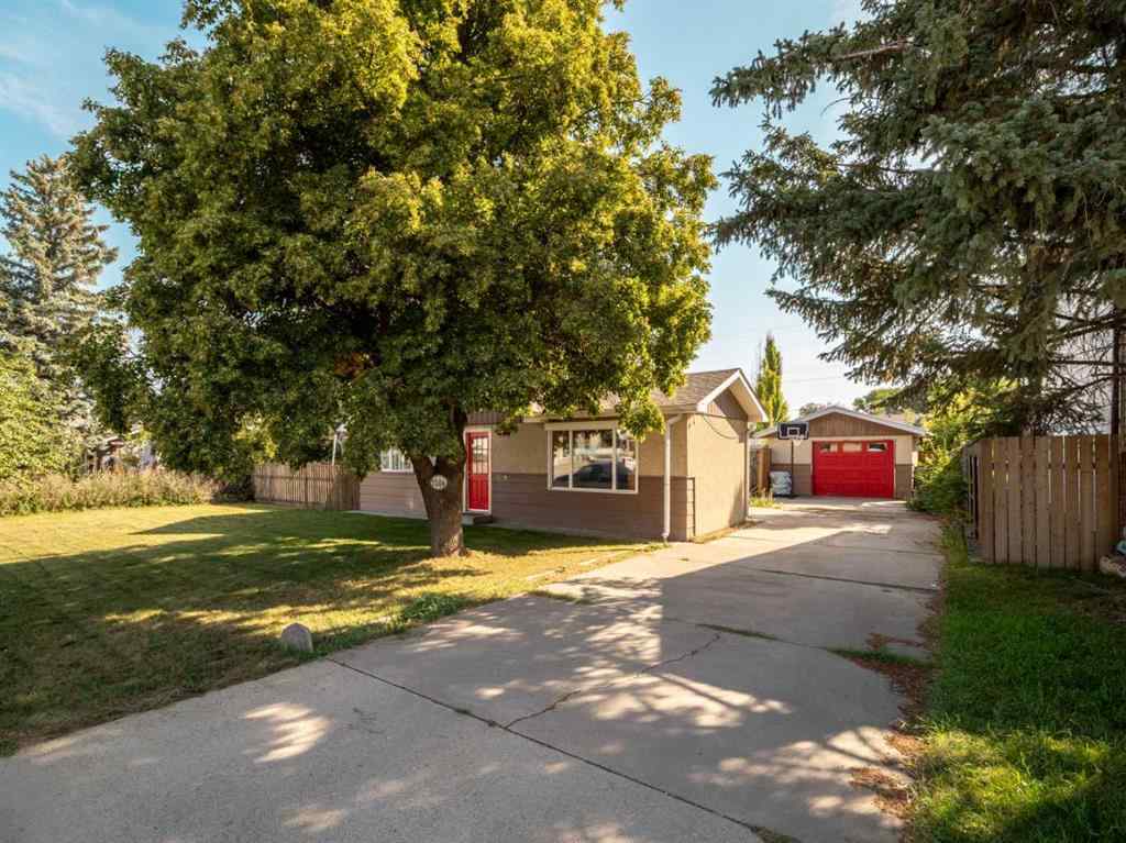 MLS® A2252177 - 5209 1 Street  in NONE Coalhurst, Residential