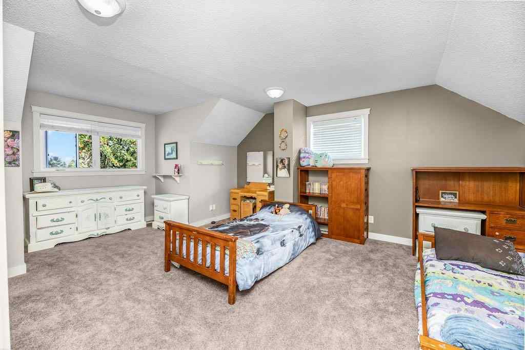 MLS® A2252182 - 33 FAIRWAY Drive  in Fairway Heights Lacombe, Residential