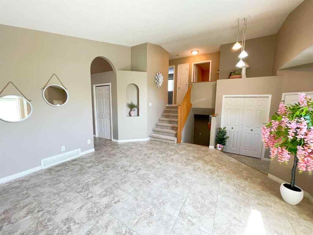 MLS® A2252184 - 345 Red Crow Boulevard W in Indian Battle Heights Lethbridge, Residential