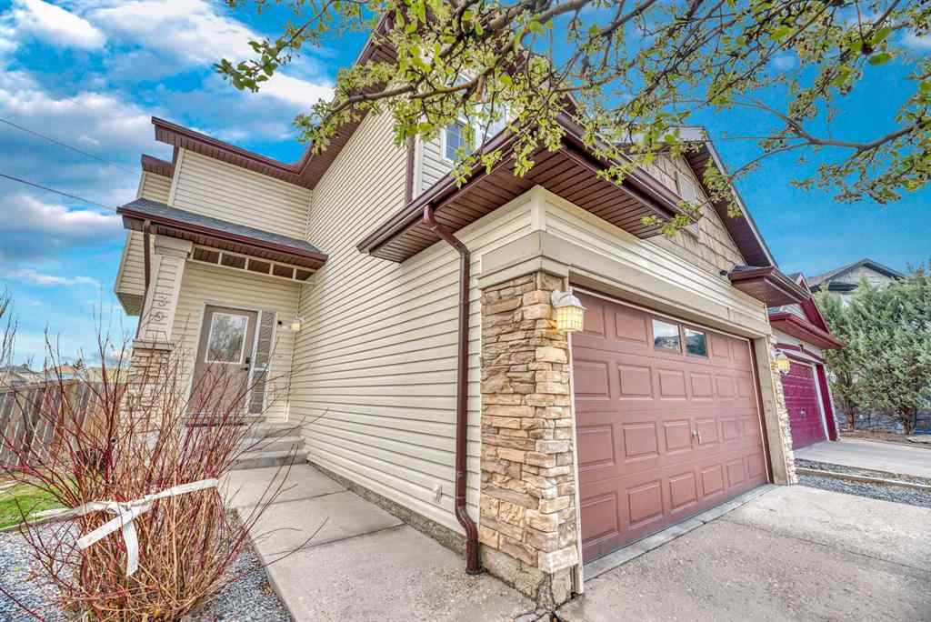 MLS® A2252189 - 39 Everstone Rise SW in Evergreen Calgary, Residential