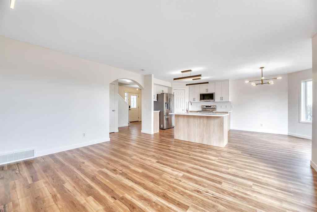 MLS® A2252189 - 39 Everstone Rise SW in Evergreen Calgary, Residential