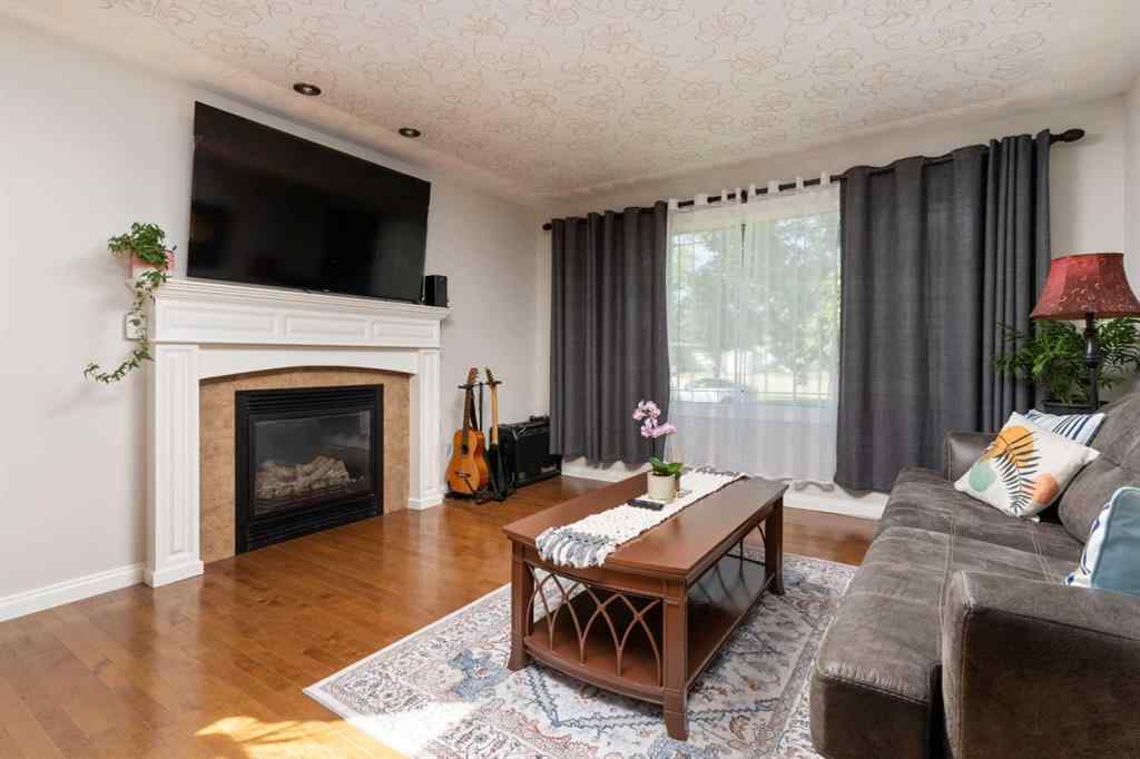 MLS® A2252196 - 6401 44B Avenue  in Marler Camrose, Residential