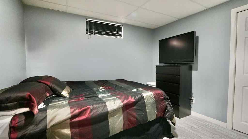 MLS® A2252200 - 10325 83 Street  in Saddleback Ridge Peace River, Residential