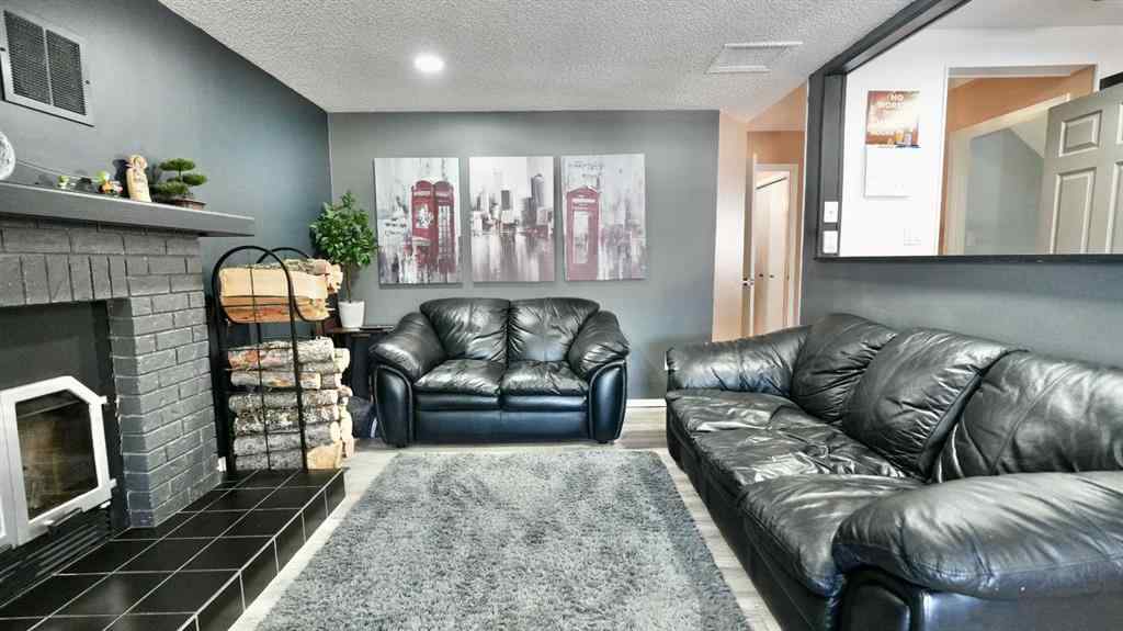MLS® A2252200 - 10325 83 Street  in Saddleback Ridge Peace River, Residential