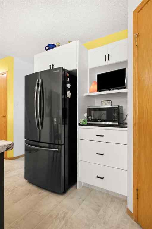 MLS® A2252202 - Unit #308 165 South Ridge Drive SE in SE Southridge Medicine Hat, Residential