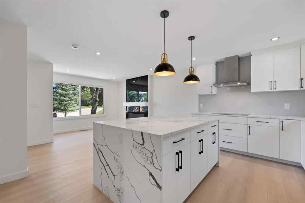 MLS® A2252208 - 3419 19 Street NW in Charleswood Calgary, Residential