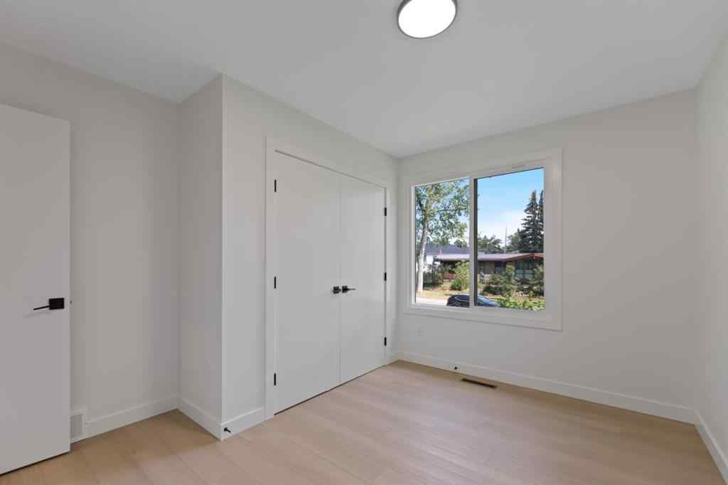 MLS® A2252208 - 3419 19 Street NW in Charleswood Calgary, Residential