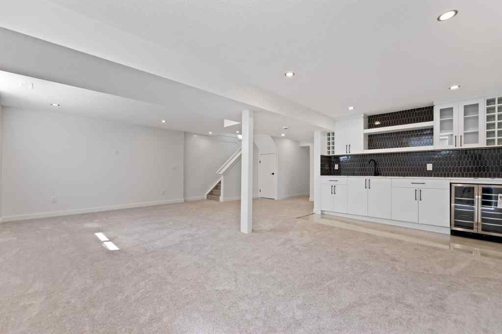 MLS® A2252208 - 3419 19 Street NW in Charleswood Calgary, Residential