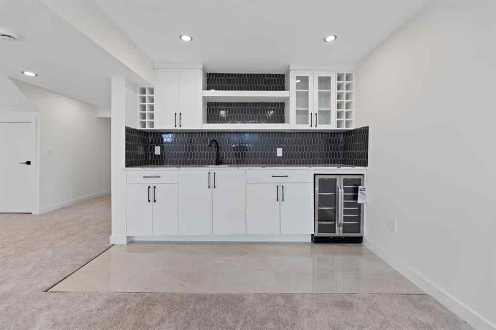 MLS® A2252208 - 3419 19 Street NW in Charleswood Calgary, Residential
