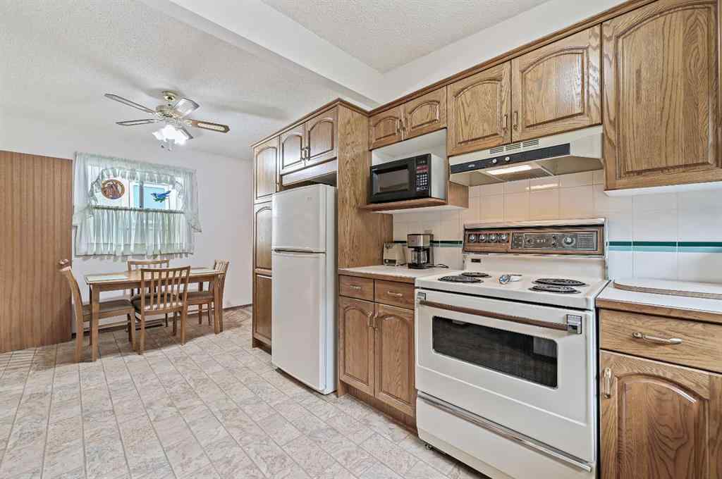 MLS® A2252209 - 2528 17A Street NW in Capitol Hill Calgary, Residential