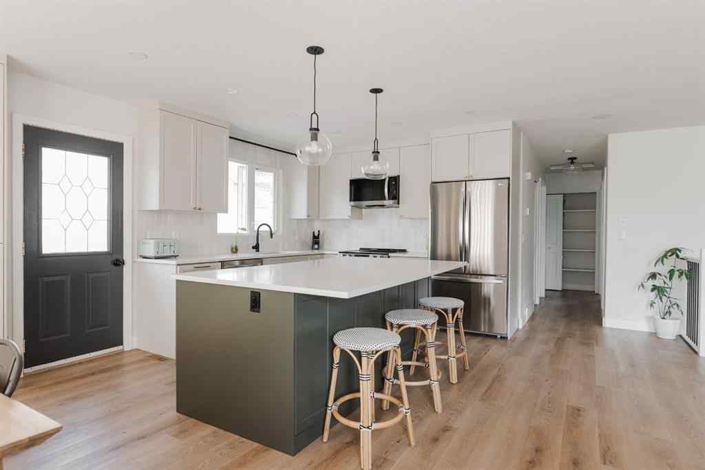 MLS® A2252213 - 213 Ermine Crescent  in Thickwood Fort McMurray, Residential
