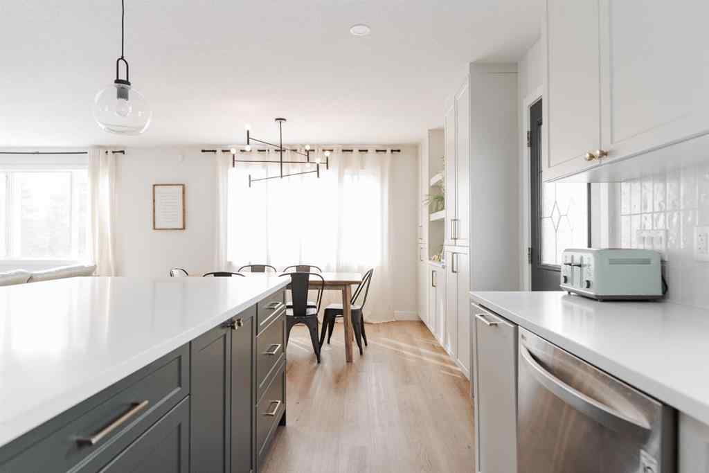 MLS® A2252213 - 213 Ermine Crescent  in Thickwood Fort McMurray, Residential