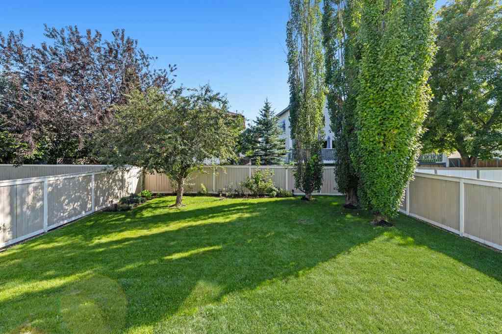 MLS® A2252217 - 228 Douglas Ridge Close SE in Douglasdale/Glen Calgary, Residential