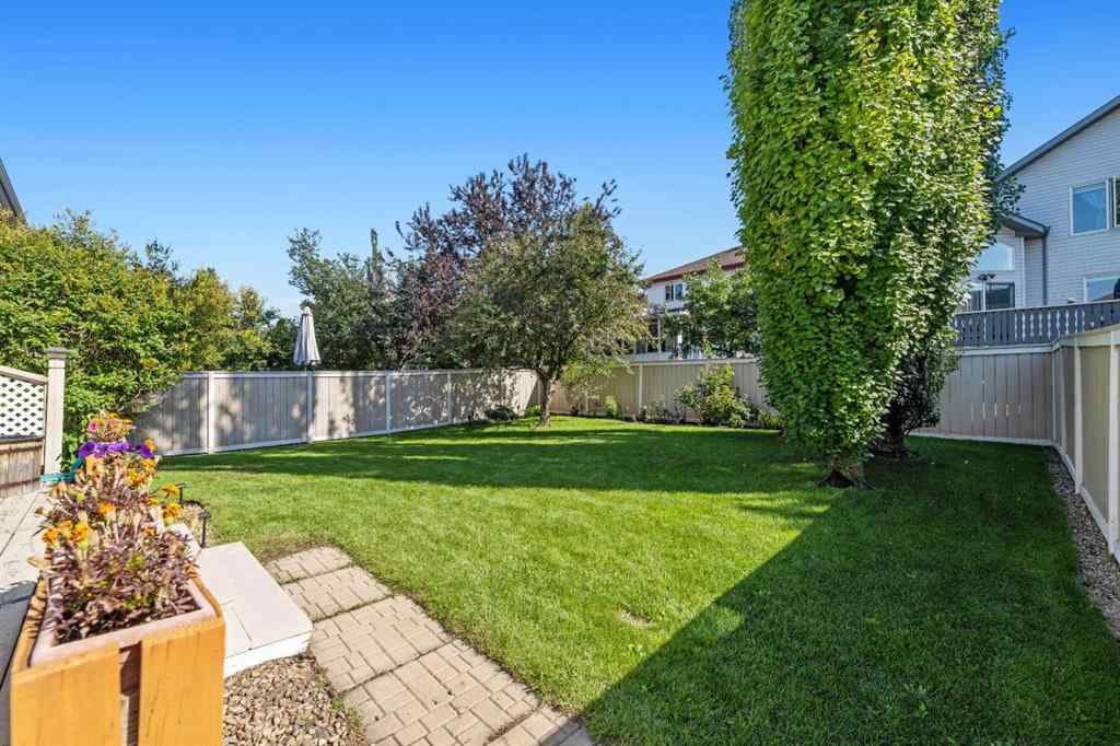 MLS® A2252217 - 228 Douglas Ridge Close SE in Douglasdale/Glen Calgary, Residential