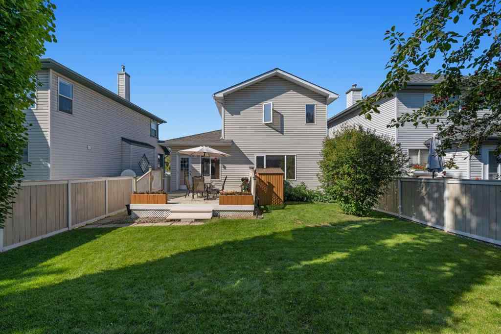 MLS® A2252217 - 228 Douglas Ridge Close SE in Douglasdale/Glen Calgary, Residential