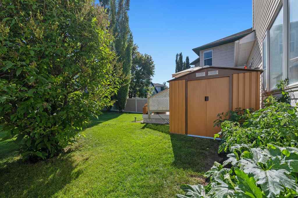 MLS® A2252217 - 228 Douglas Ridge Close SE in Douglasdale/Glen Calgary, Residential