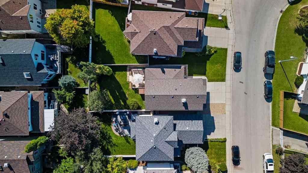 MLS® A2252217 - 228 Douglas Ridge Close SE in Douglasdale/Glen Calgary, Residential