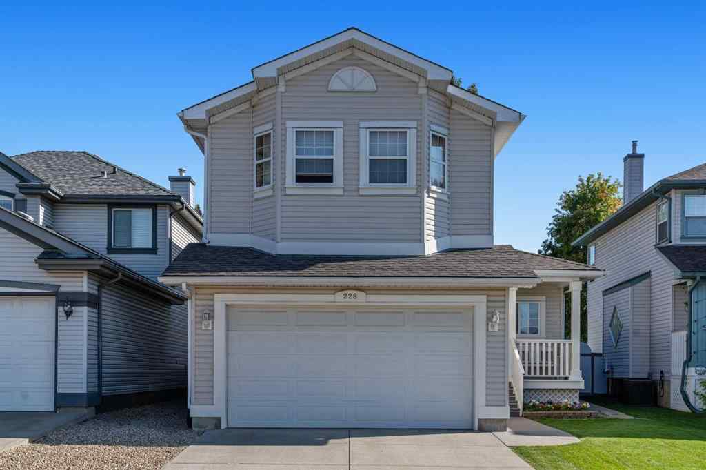 MLS® A2252217 - 228 Douglas Ridge Close SE in Douglasdale/Glen Calgary, Residential