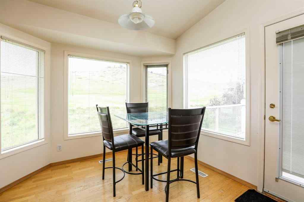 MLS® A2252225 - 25 Canyon Court W in Paradise Canyon Lethbridge, Residential