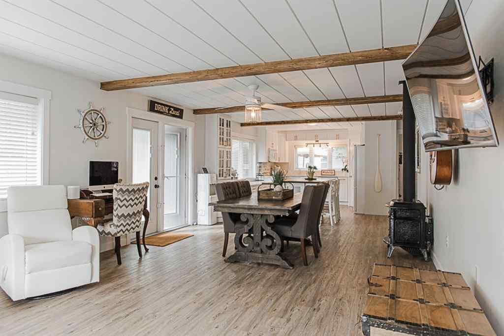 MLS® A2252238 - 132-70544 Range Road 243   in NONE Rural Greenview No. 16, M.D. of, Residential