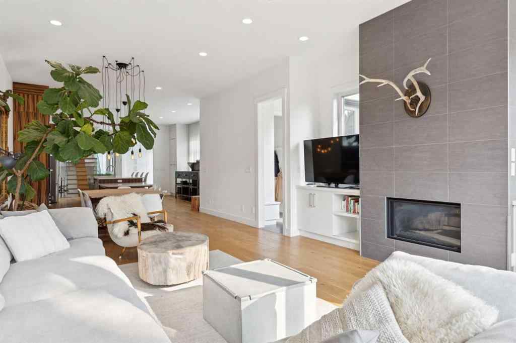 MLS® A2252239 - 2010 25 Avenue SW in Richmond Calgary, Residential