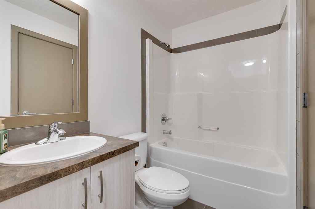 MLS® A2252247 - Unit #210 2420 34 Avenue SW in South Calgary Calgary, Residential