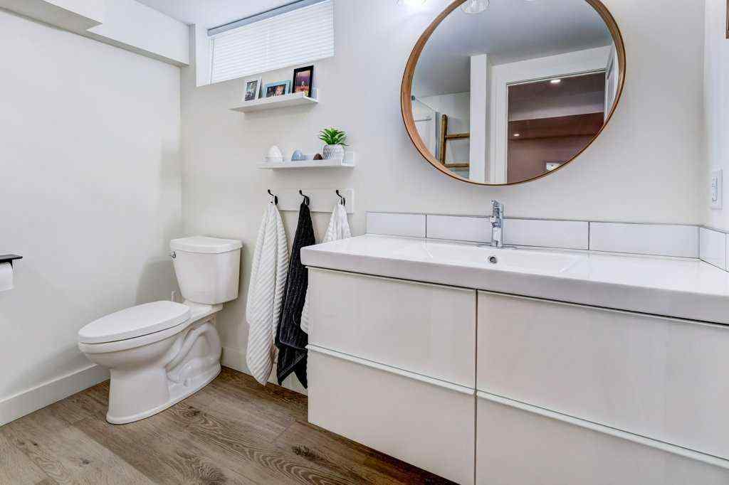 MLS® A2252248 - 2603 38 Street SW in Glendale Calgary, Residential