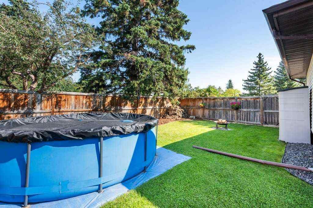 MLS® A2252248 - 2603 38 Street SW in Glendale Calgary, Residential