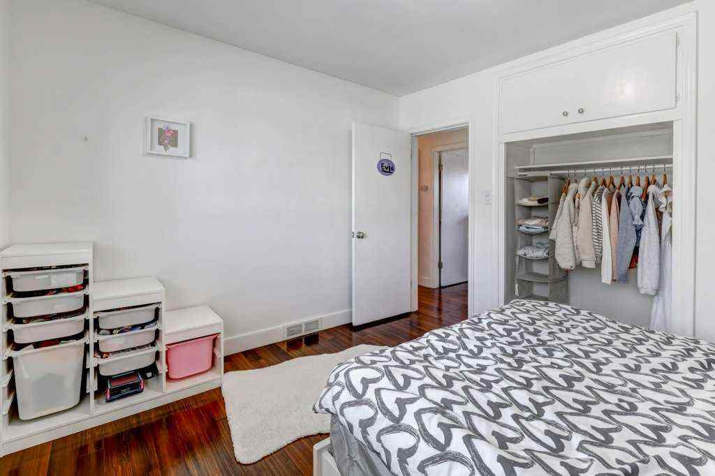 MLS® A2252248 - 2603 38 Street SW in Glendale Calgary, Residential