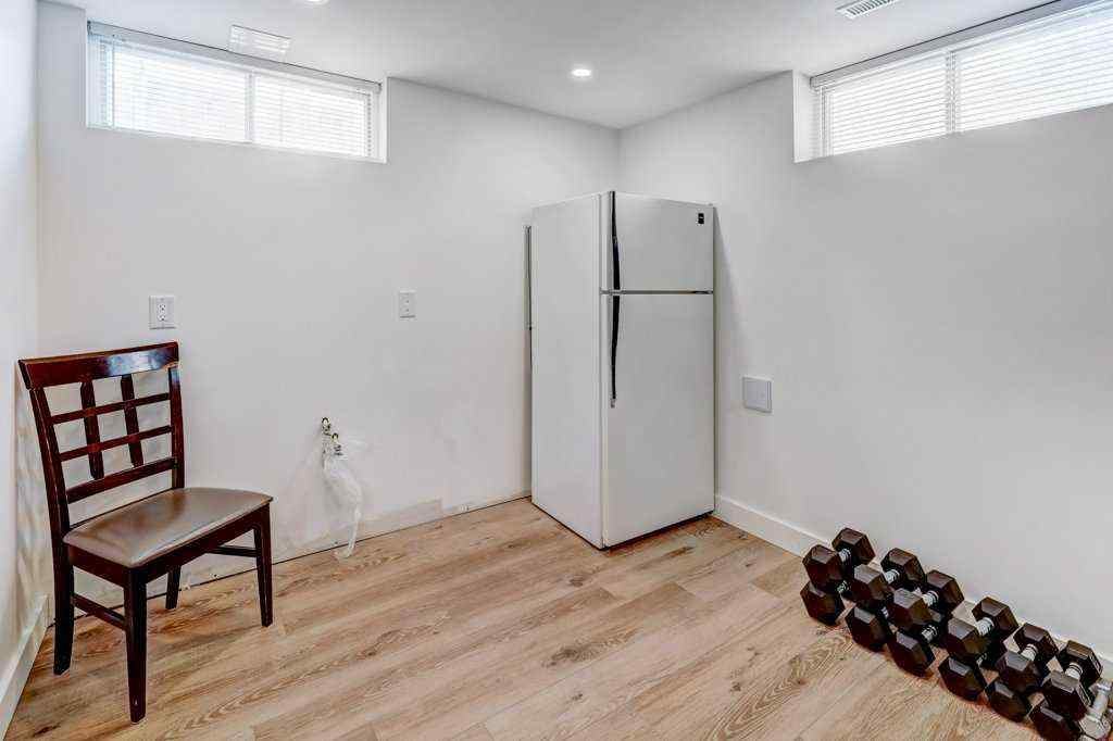 MLS® A2252248 - 2603 38 Street SW in Glendale Calgary, Residential