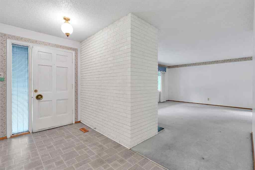 MLS® A2252251 - 10732 Maplebend Drive SE in Maple Ridge Calgary, Residential