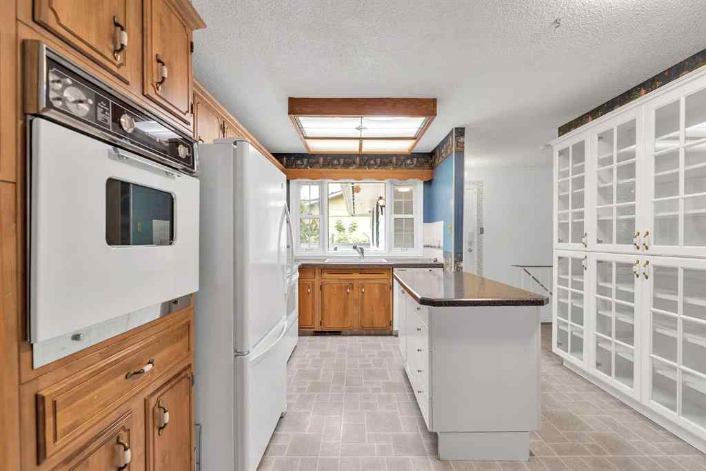 MLS® A2252251 - 10732 Maplebend Drive SE in Maple Ridge Calgary, Residential